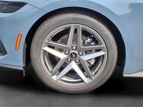 New 2025 Ford Mustang Ecoboost image 9