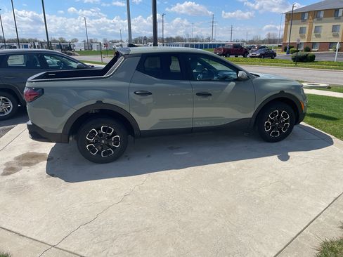 Certified 2024 Hyundai Santa Cruz SE image 6