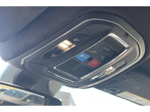 Used 2024 Jeep Grand Cherokee Laredo w/ Luxury Tech Group I AWD/4WD image 24
