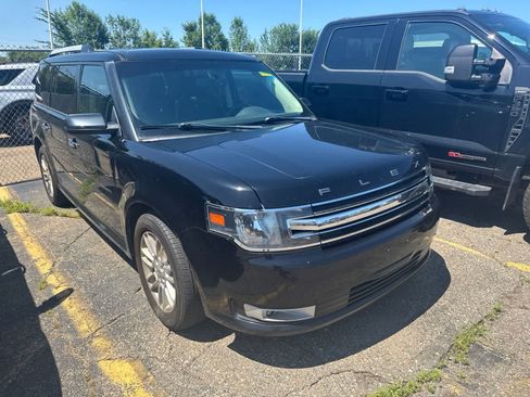 Used 2018 Ford Flex SEL w/ Equipment Group 202A AWD/4WD image 28