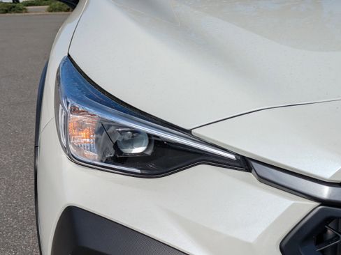 Used 2024 Subaru Crosstrek 2.0i Premium image 9