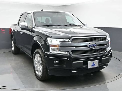 Used 2018 Ford F150 Platinum w/ Equipment Group 701A Luxury AWD/4WD image 2