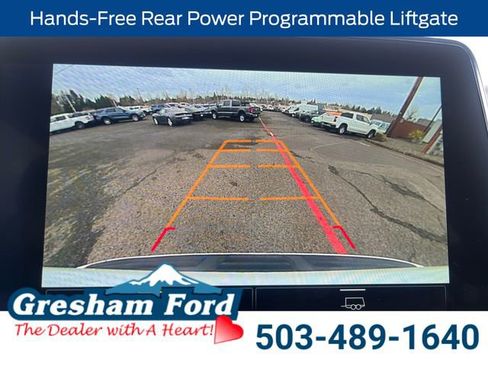 Used 2023 Chevrolet Suburban Premier image 22