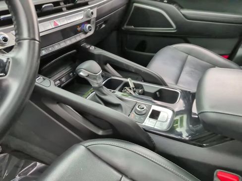 Used 2025 Kia Telluride S AWD/4WD image 30