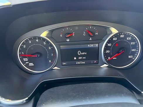 Used 2025 Chevrolet Blazer LT AWD/4WD image 10
