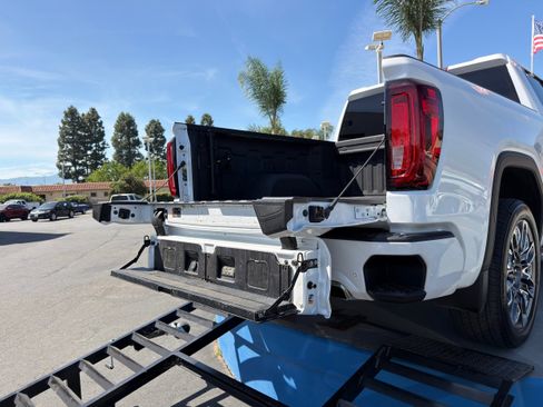Used 2025 GMC Sierra 1500 Denali Ultimate image 50