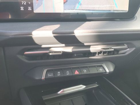 New 2026 Audi Q3 quattro 2.0T AWD/4WD image 28