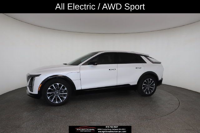 Used 2024 Cadillac Lyriq Sport w/ LPO, Floor Liner Package AWD/4WD image 5