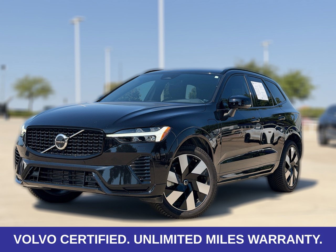 Certified 2024 Volvo XC60 T8 Plus w/ Protection Package Premier AWD/4WD image 9