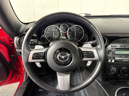 Used 2008 MAZDA MX-5 Miata Grand Touring w/ Premium Pkg RWD image 14
