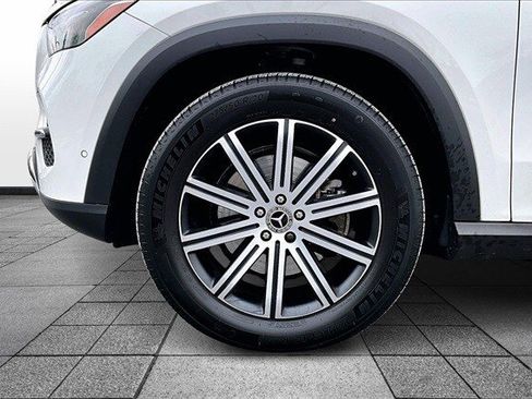 Used 2025 Mercedes-Benz GLE 350 4MATIC image 37