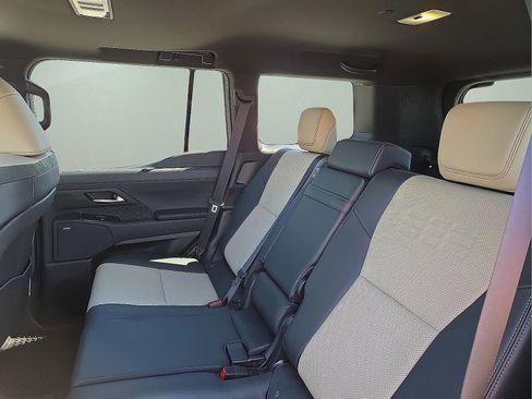 Used 2026 Lexus GX 550 image 10