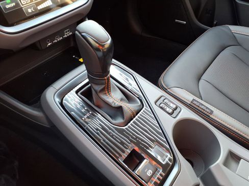 New 2025 Subaru Crosstrek 2.5i Limited w/ Crosstrek Mirror Package image 5