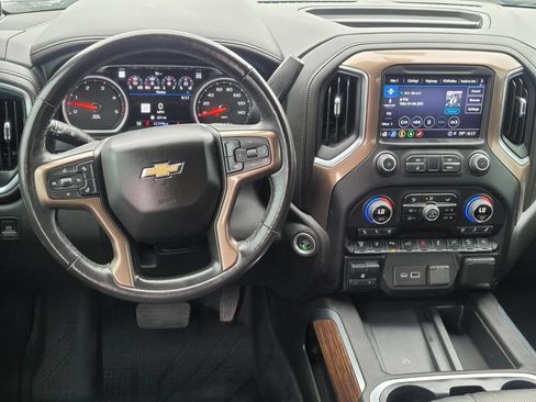 Used 2022 Chevrolet Silverado 3500 High Country w/ Technology Package AWD/4WD image 19