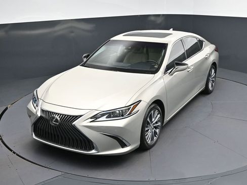 Used 2020 Lexus ES 350 350 w/ Premium Package image 30