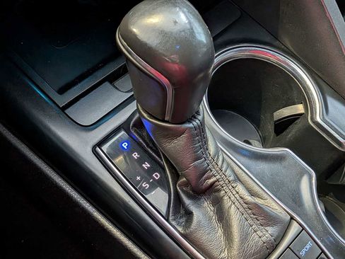 Used 2019 Toyota Camry XSE image 29