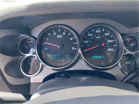 Used 2012 GMC Sierra 2500 SLE w/ SLE Preferred Package AWD/4WD image 13