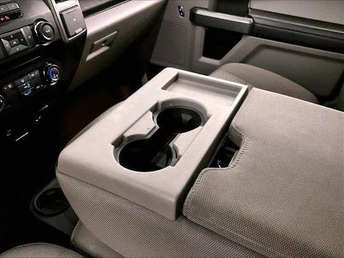 Used 2016 Ford F150 XLT AWD/4WD image 16
