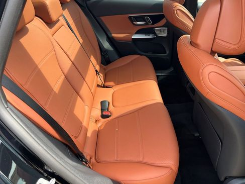 Used 2026 Mercedes-Benz GLC 350e 4MATIC image 20