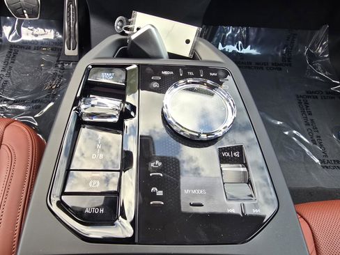 New 2026 BMW iX xDrive60 w/ M Sport Package image 14