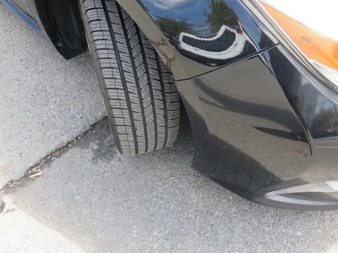 Used 2016 Toyota Avalon Limited w/ Toyota Safety Sense Package FWD image 31
