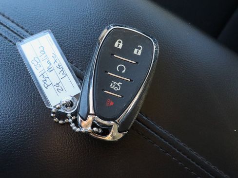 Used 2024 Chevrolet Malibu LT image 28