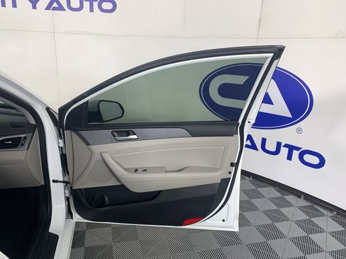Used 2018 Hyundai Sonata SEL w/ Tech Package 02 image 39