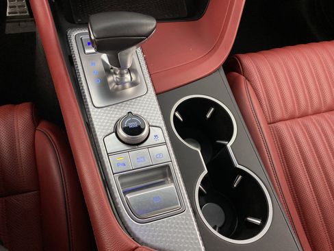 Used 2023 Genesis G70 2.0T w/ Sport Prestige Package image 15