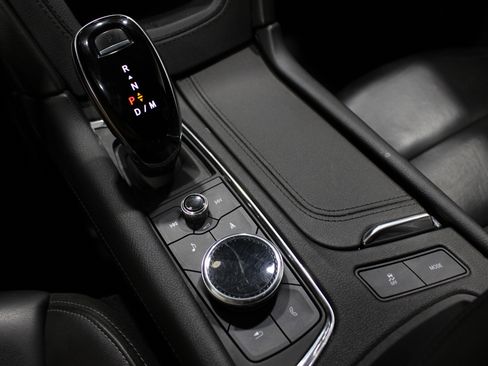 Used 2020 Cadillac XT6 Premium Luxury image 24