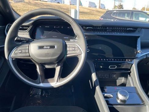 New 2026 Jeep Grand Cherokee Altitude AWD/4WD image 12