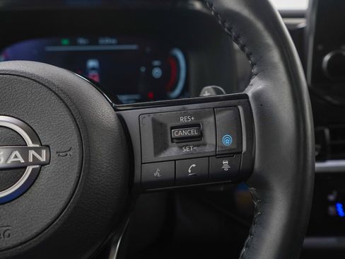Used 2024 Nissan Pathfinder Platinum AWD/4WD image 28