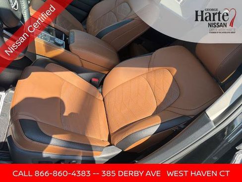 Certified 2025 Nissan Pathfinder Platinum w/ Cargo Package AWD/4WD image 15