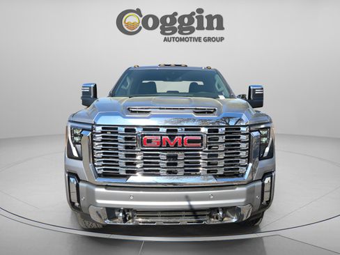 New 2026 GMC Sierra 3500 Denali w/ Technology Package AWD/4WD image 8
