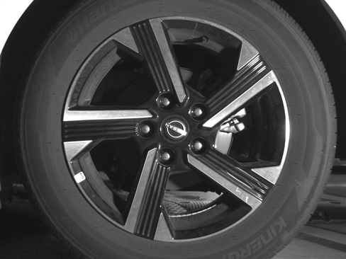 Used 2025 Nissan Sentra SV FWD image 14
