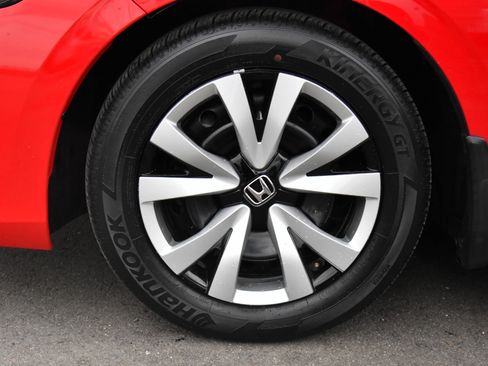 Used 2022 Honda Civic LX image 12
