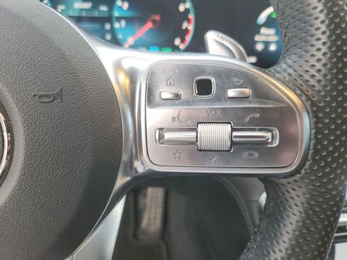 Used 2021 Mercedes-Benz AMG GT 43 w/ Driver Assistance Package image 40