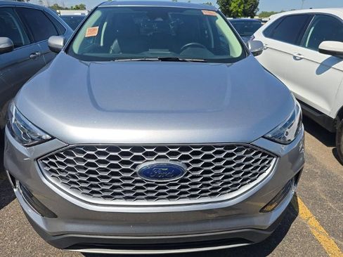 Used 2024 Ford Edge SEL w/ Convenience Package AWD/4WD image 2