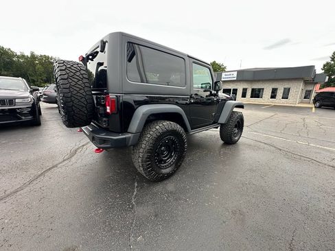 Used 2016 Jeep Wrangler Rubicon AWD/4WD image 3