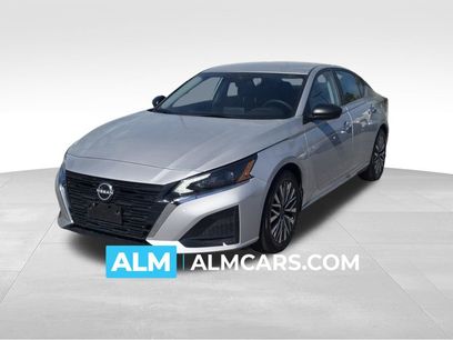 Used 2025 Nissan Altima 2.5 SV