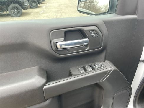 New 2025 Chevrolet Silverado 1500 Custom Trail Boss w/ LPO, Dark Essentials Package image 13