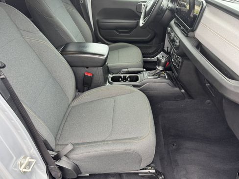 Used 2024 Jeep Wrangler Unlimited Sport AWD/4WD image 15