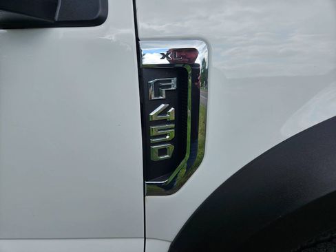 Used 2019 Ford F450 XL w/ XL Value Package AWD/4WD image 9