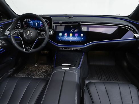 New 2026 Mercedes-Benz E 350 4MATIC Sedan image 8