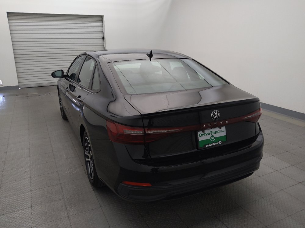Used 2025 Volkswagen Jetta Sport FWD image 6