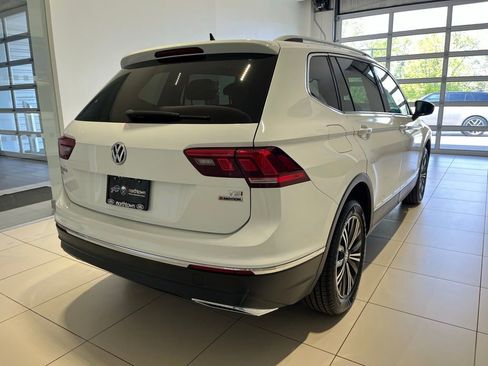 Used 2018 Volkswagen Tiguan SEL AWD/4WD image 7