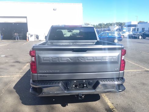 Used 2021 Chevrolet Silverado 1500 LT image 4