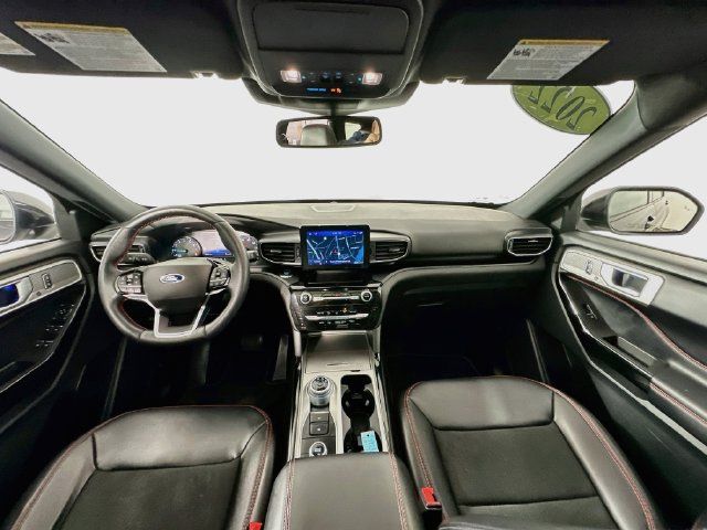 Used 2022 Ford Explorer ST-Line w/ Class IV Trailer Tow Package AWD/4WD image 3