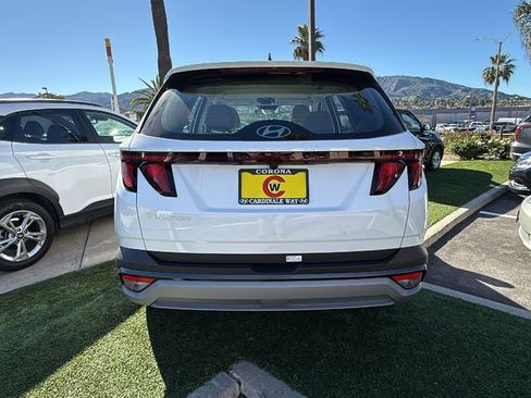 Used 2025 Hyundai Tucson SE image 4