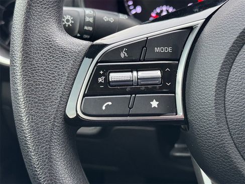 Certified 2024 Kia Forte LXS w/ LXS Technology Package image 16