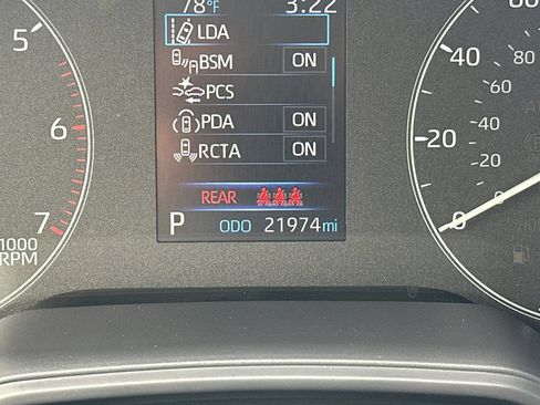 Used 2024 Toyota Corolla LE w/ LE Convenience Package FWD image 24